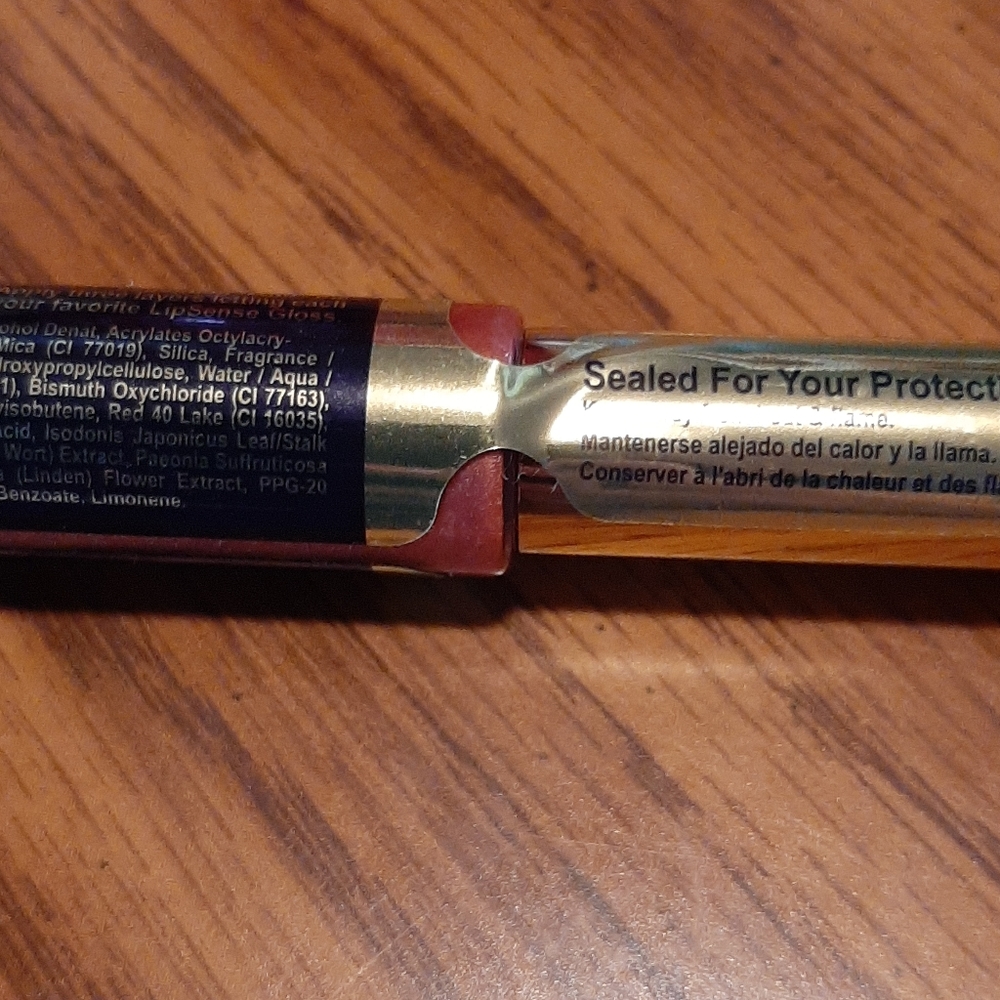 Lipsense - Picture 3 of 3